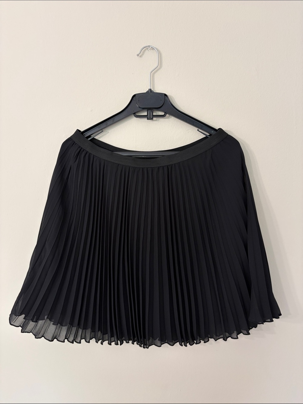 Hollister Black Pleated Skater Skirt